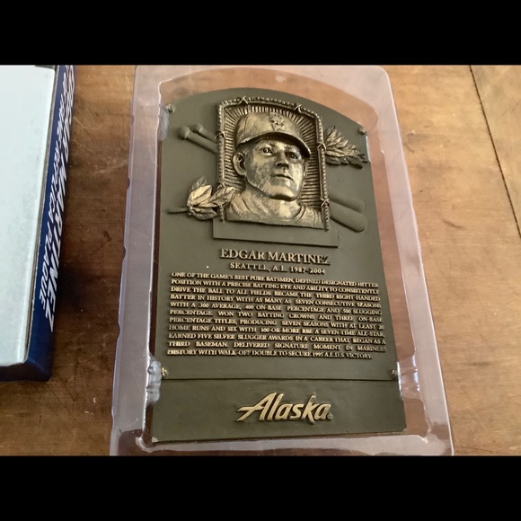 Hall of Fame Plaque Edgar Martinez - Picture 4 of 8